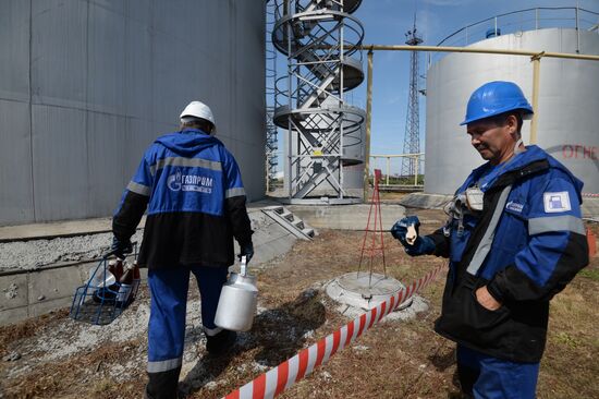 Quality control of Gazprom-Neft's oil products