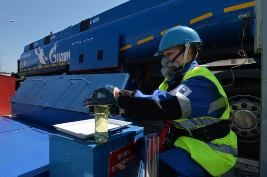 Quality control of Gazprom-Neft's oil products