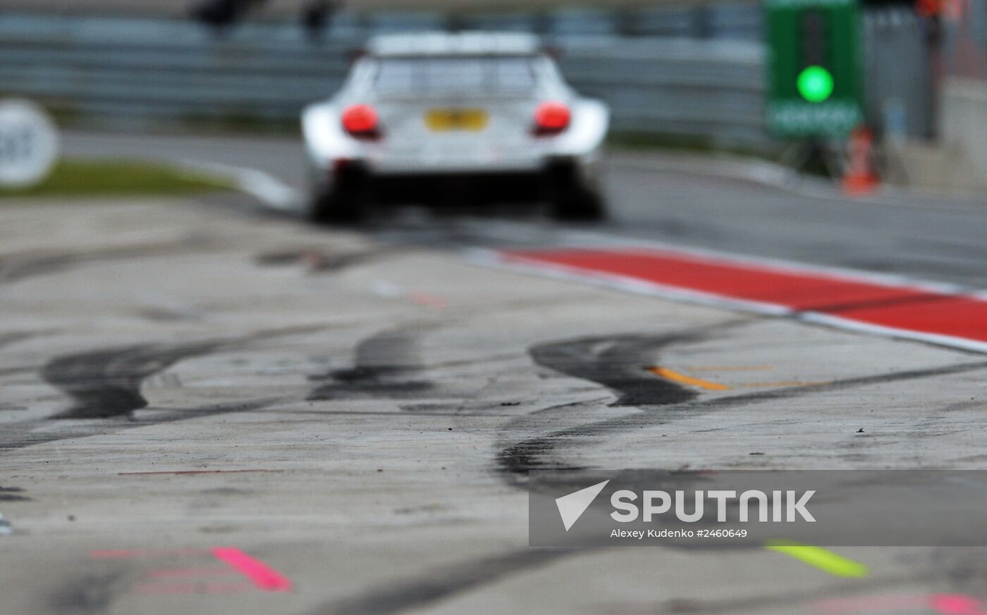 Motorsport. DTM. Stage 5. Day 1