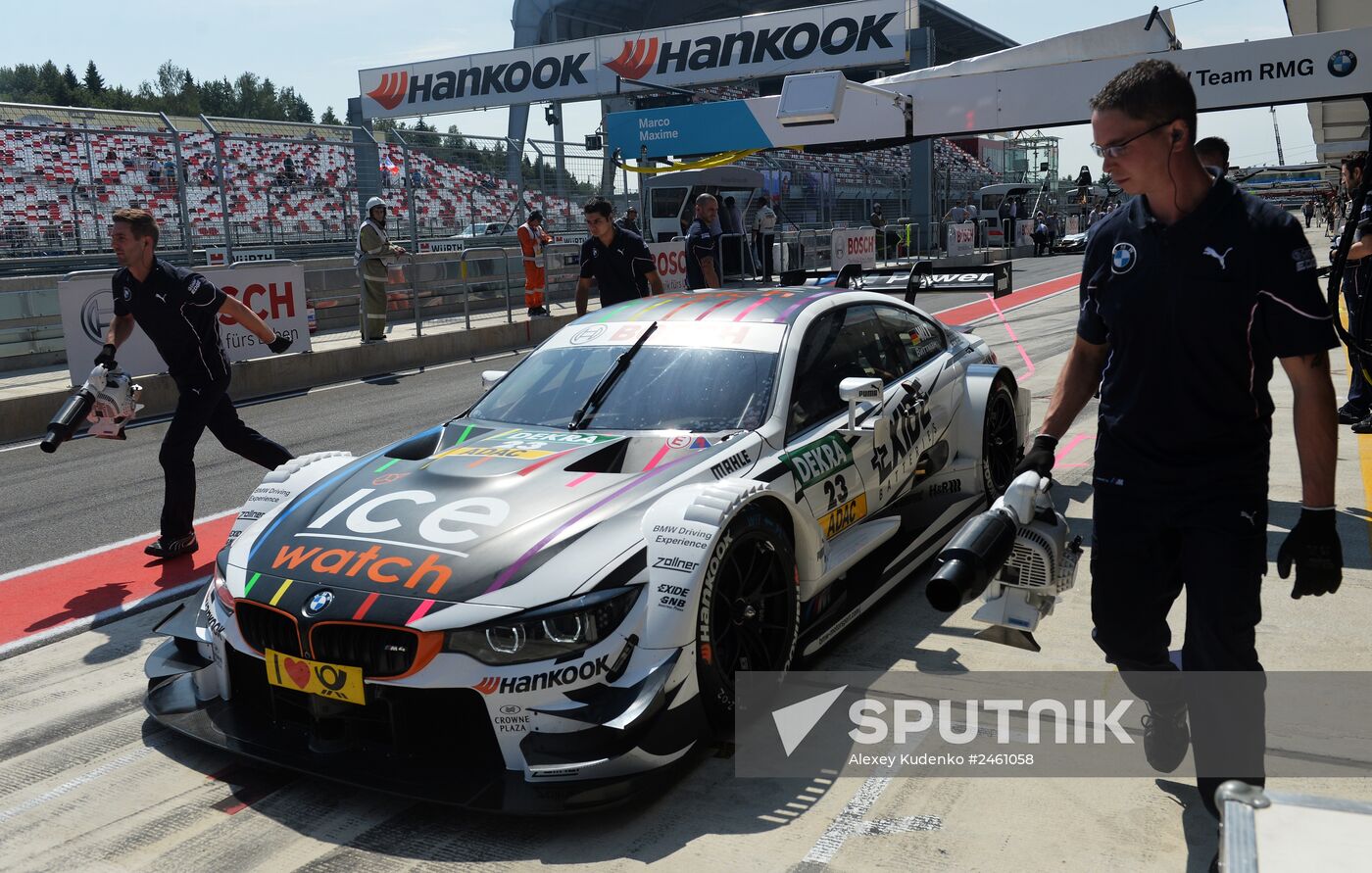 Motorsport. DTM. Stage 5. Day 2