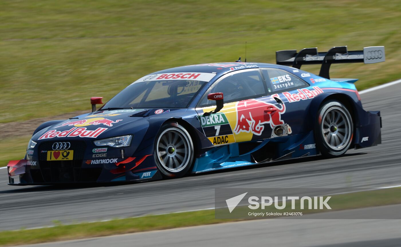 Motorsport. DTM. Stage 5. Day 2