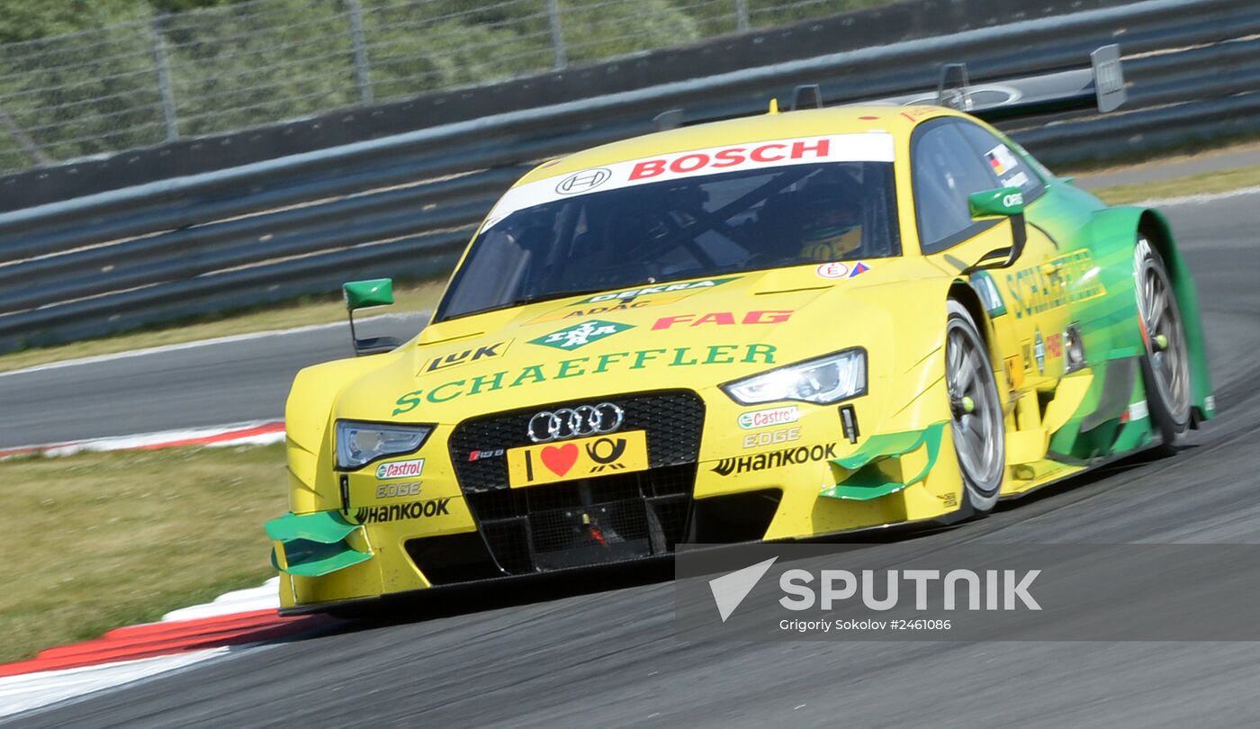 Motorsport. DTM. Stage 5. Day 2