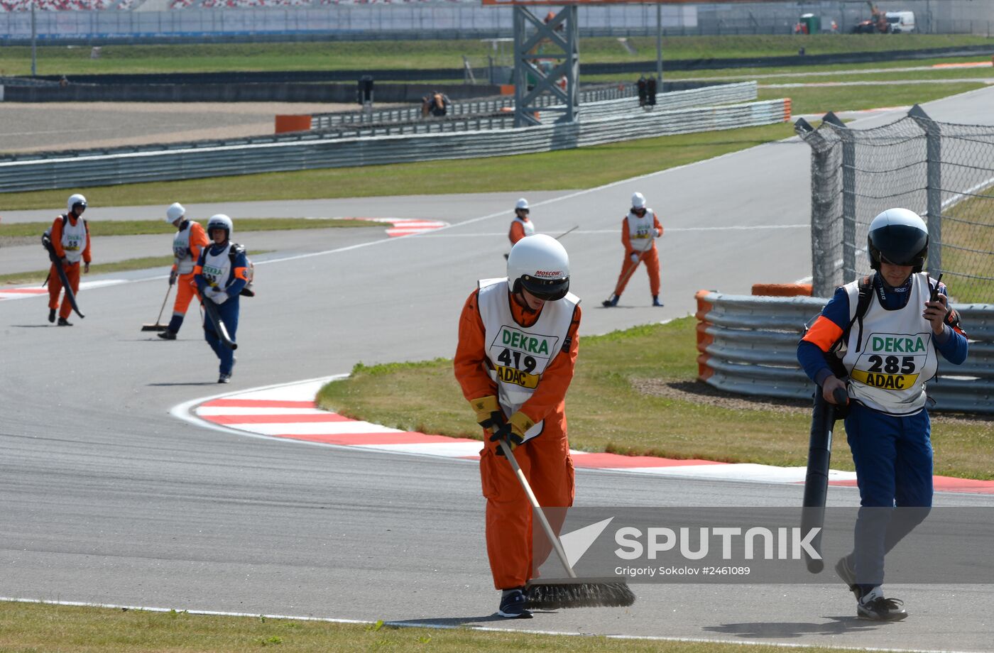 Motorsport. DTM. Stage 5. Day 2