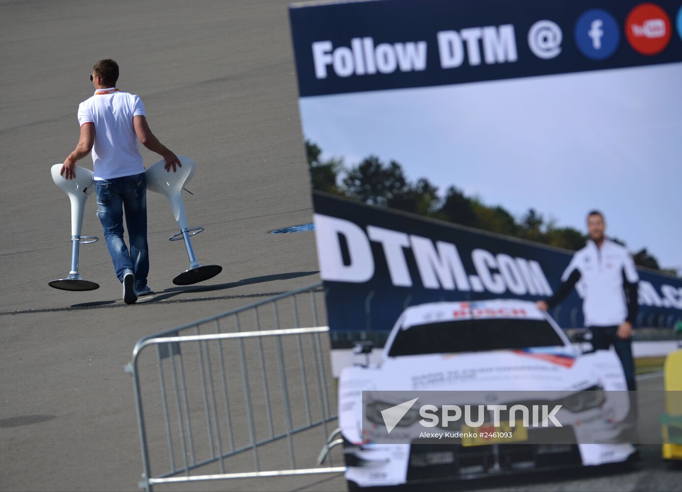 Motorsport. DTM. Stage 5. Day 2