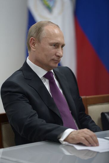 Vladimir Putin visits Nicaragua
