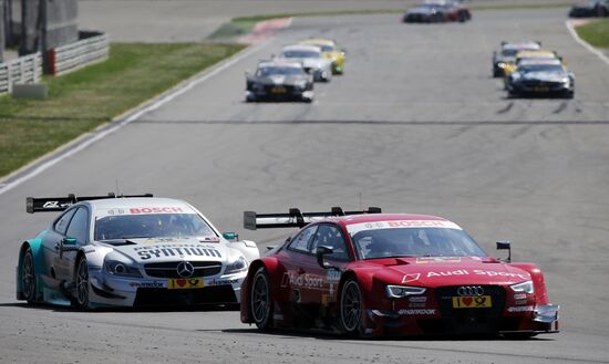 Motorsport. DTM. Stage 5. Day 2