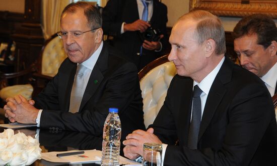 Vladimir Putin visits Argentina
