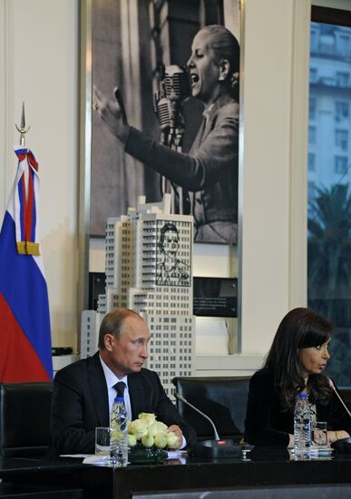 Vladimir Putin visits Argentine Republic