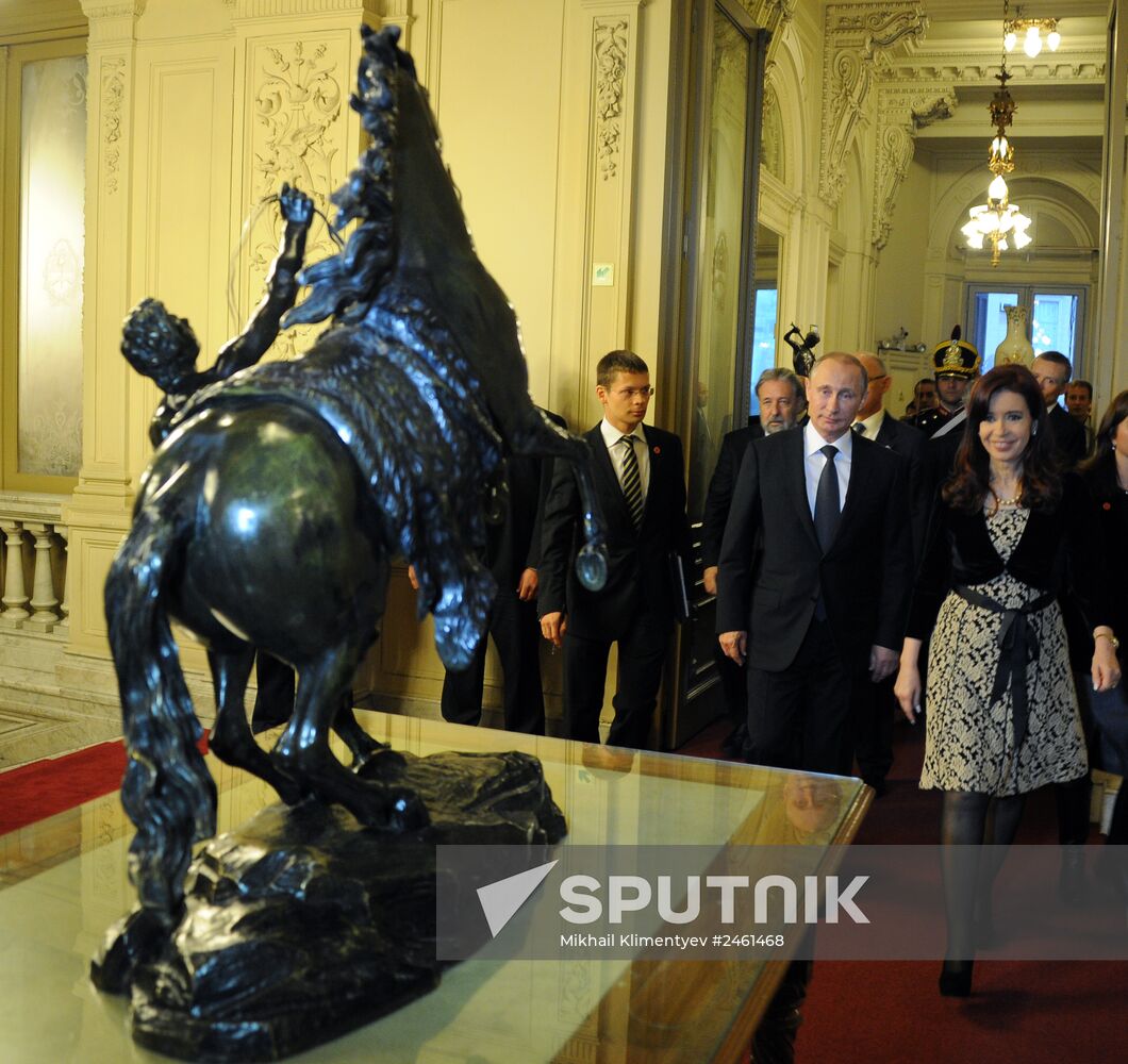 Vladimir Putin visits Argentine Republic