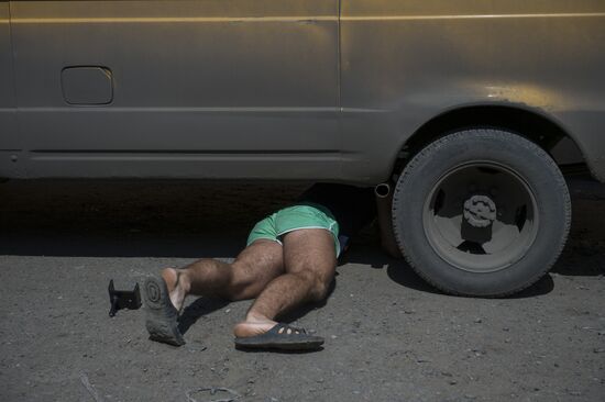 The work of a shuttle taxi driver in Omsk, Russia