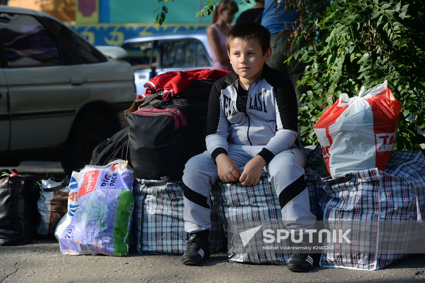 Another group of refugees from Donetsk escaping to Russia