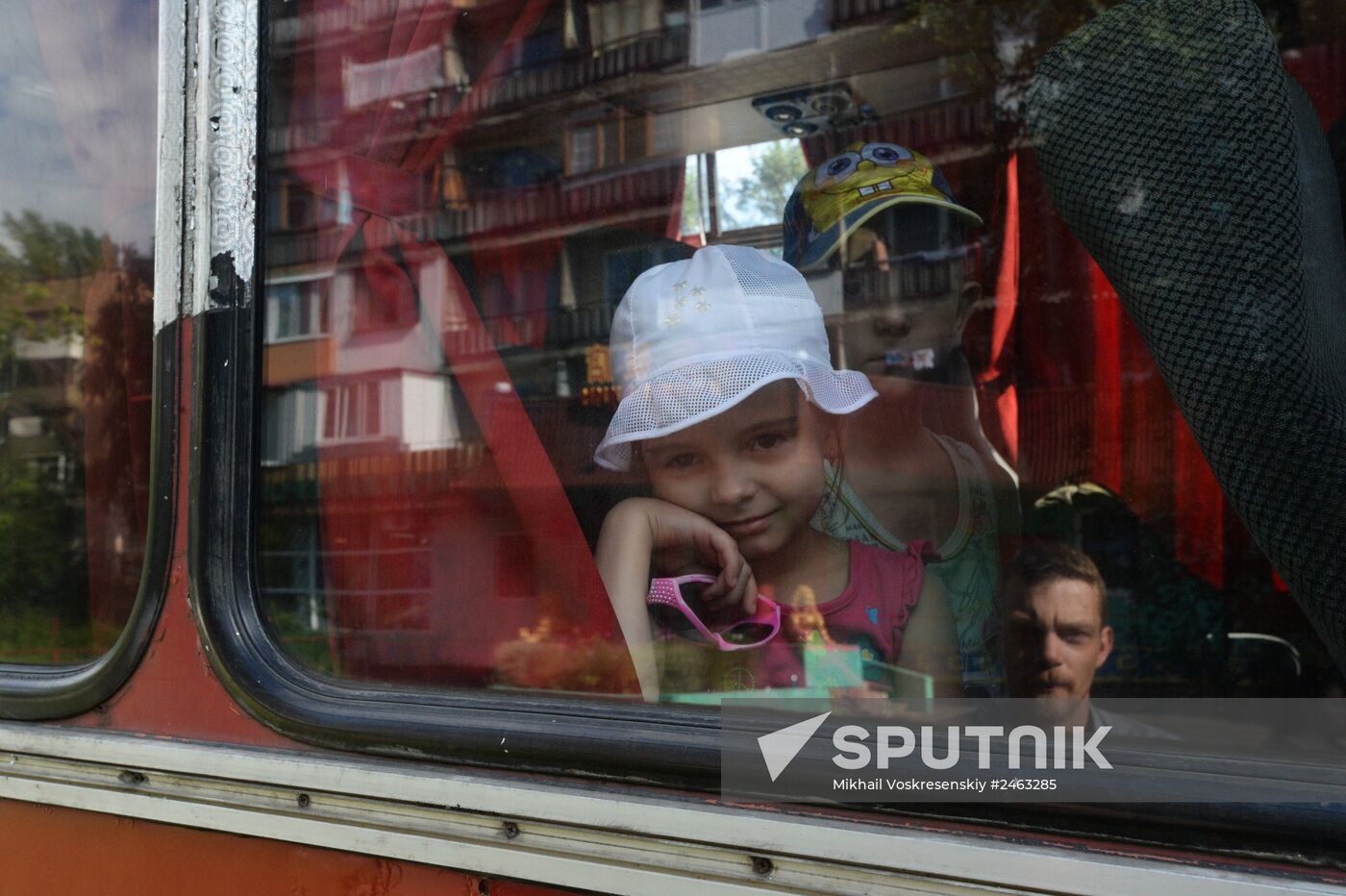 Another group of refugees from Donetsk escaping to Russia