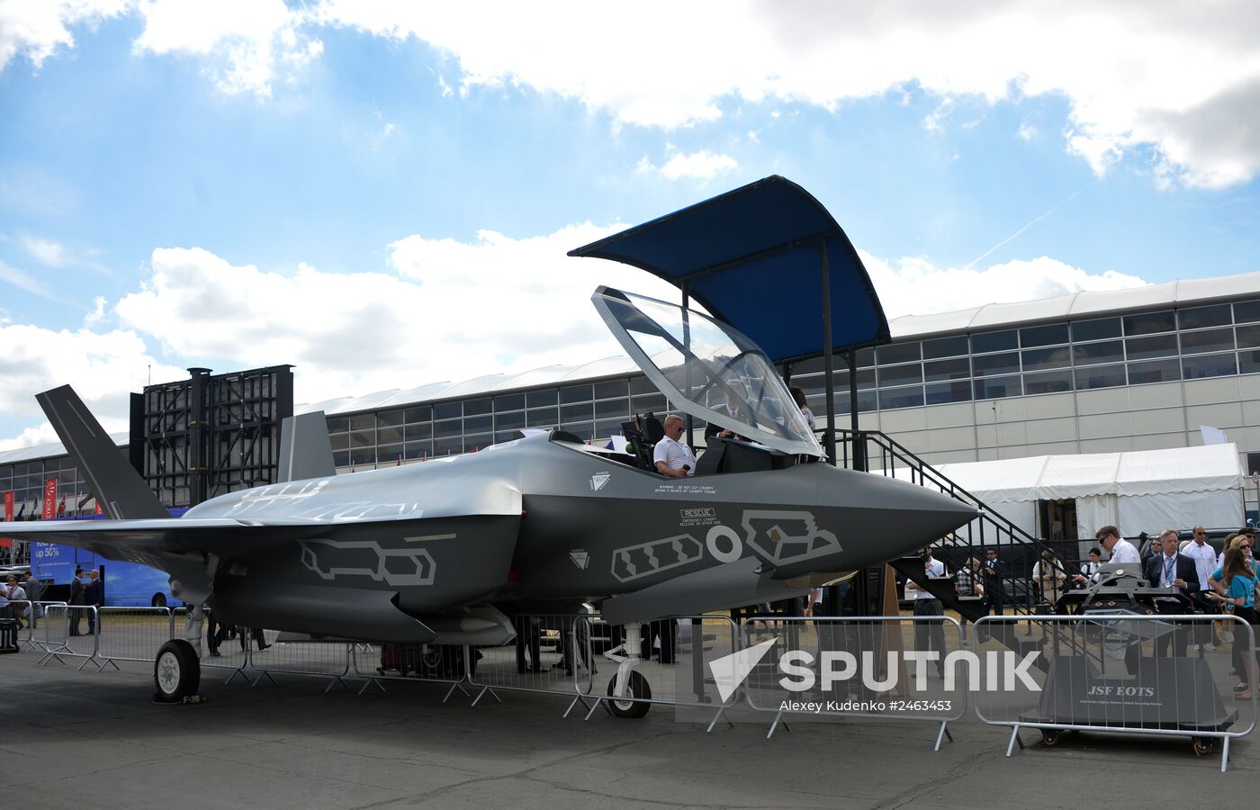 Farnborough International Airshow 2014. Day 3