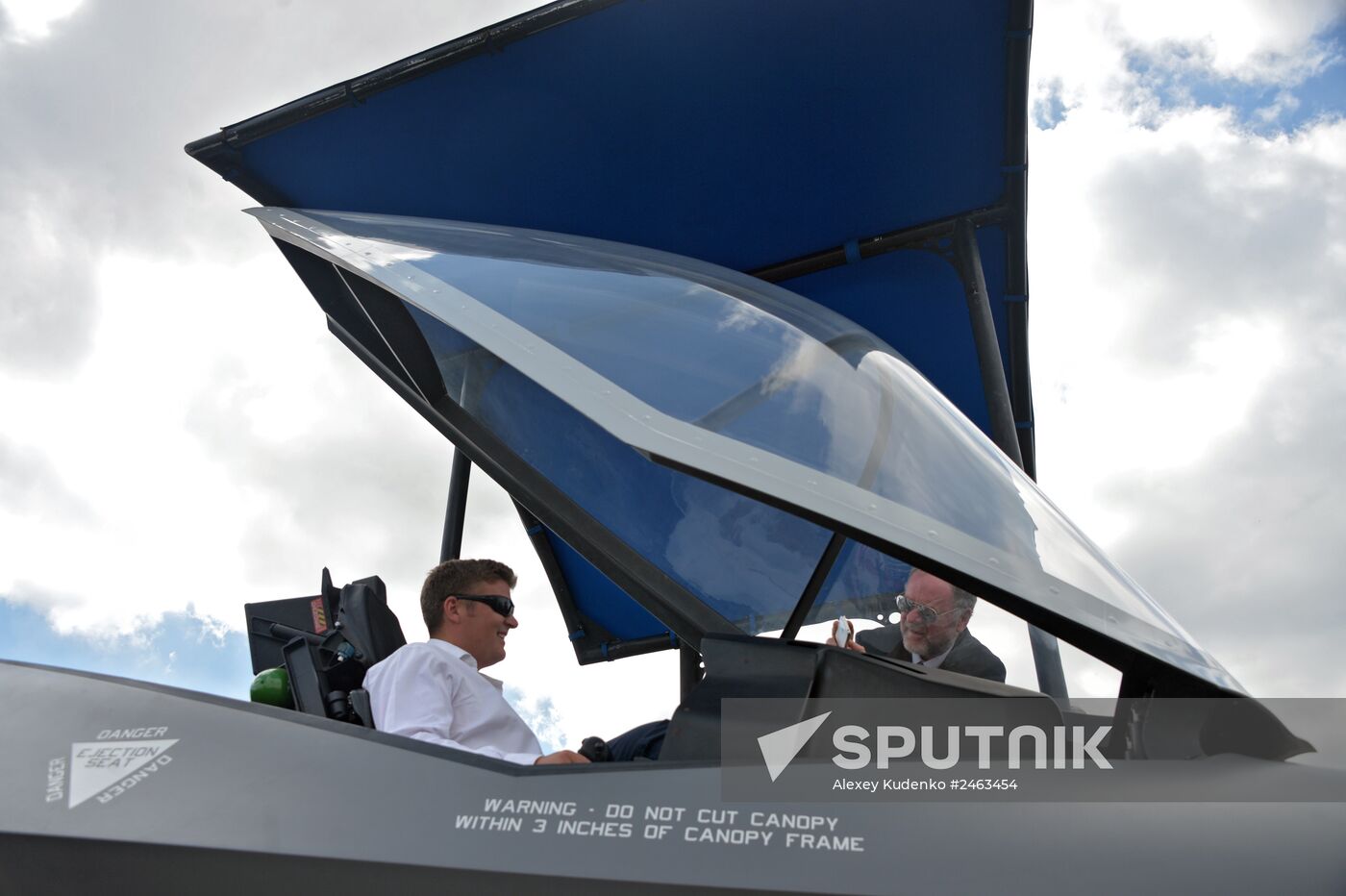 Farnborough International Airshow 2014. Day 3