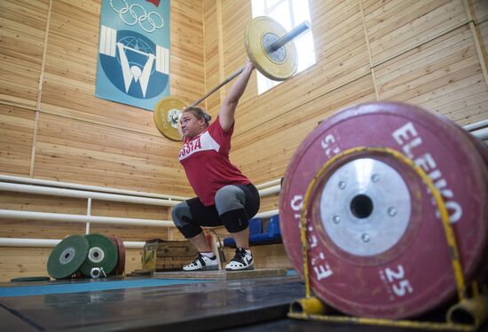 Russian weightlifter Tatyana Kashirina