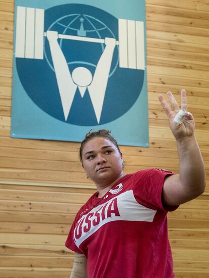 Russian weightlifter Tatyana Kashirina