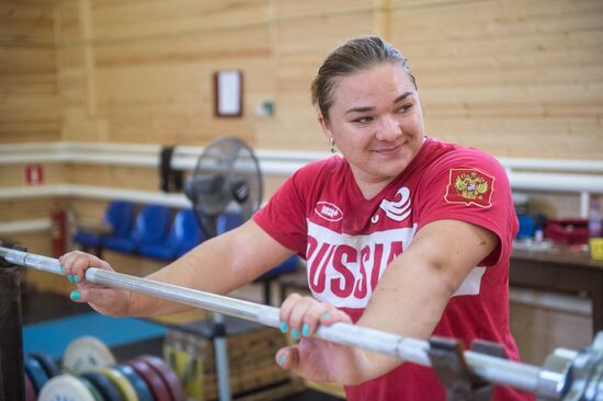 Russian weightlifter Tatyana Kashirina