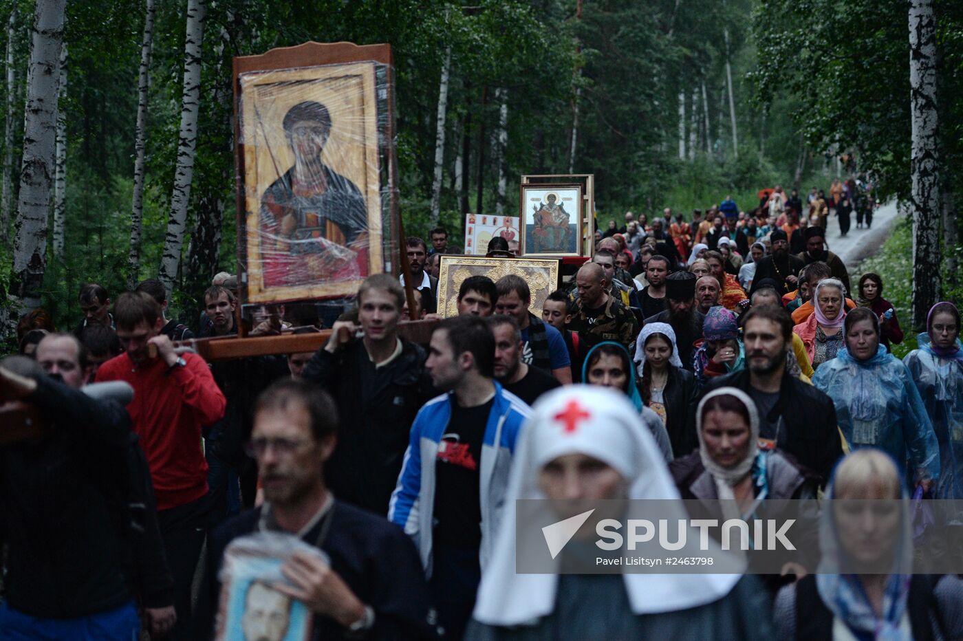 Religious procession in memory of Russian Royal Family executed in Yekaterinburg