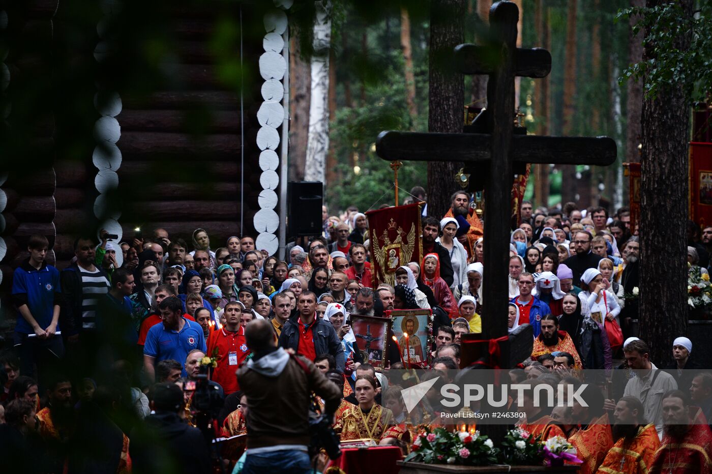 Religious procession in memory of Russian Royal Family executed in Yekaterinburg