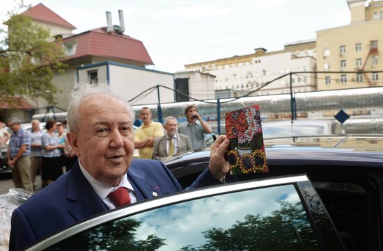 Tsereteli's exhibition "I Was Born a Gardener" kicks off