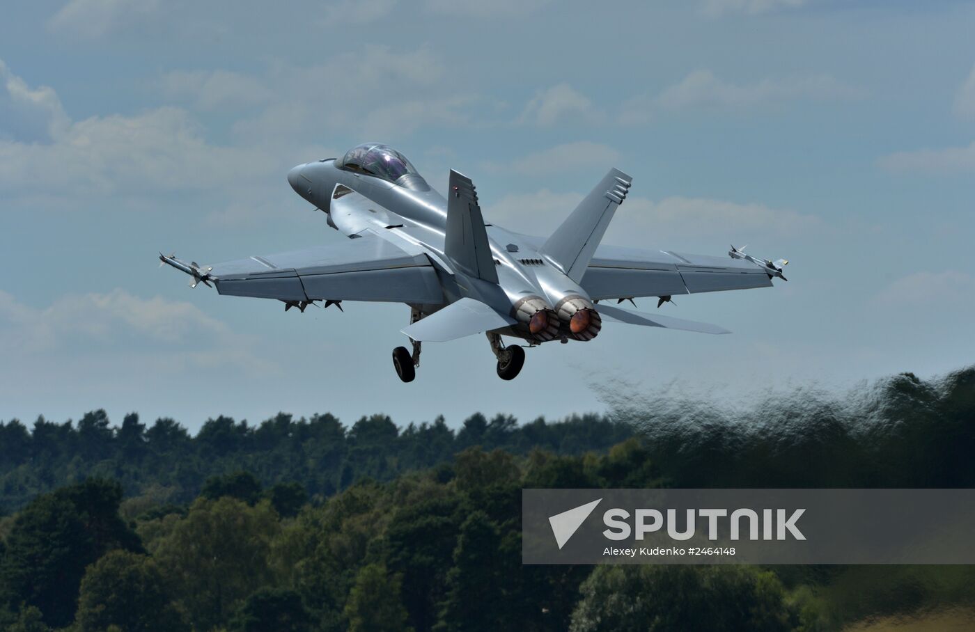 Farnborough International Airshow 2014. Day Four