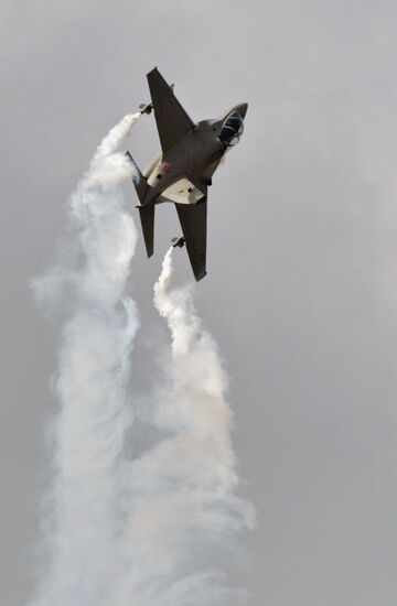 Farnborough International Airshow 2014. Day Four