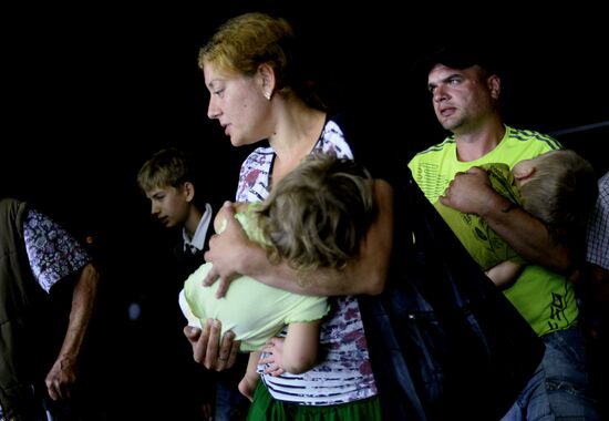 Ukrainian refugees arrive in Veliky Novgorod