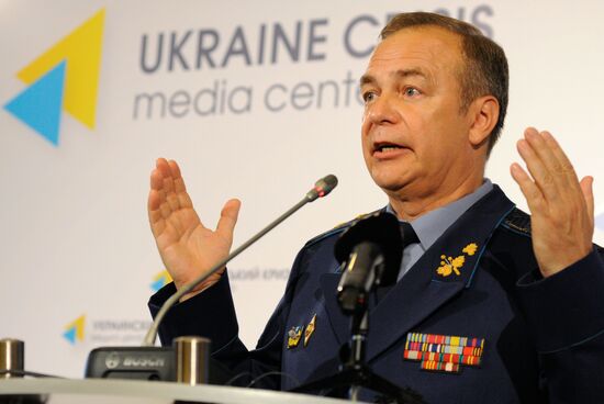 Briefing by military expert Igor Romanenki