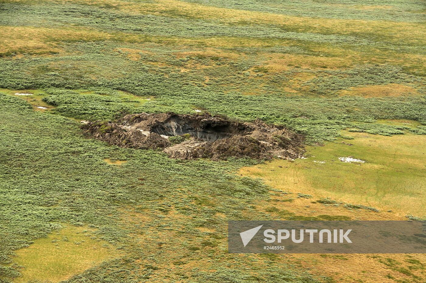Crater of unknown origin discovered on Yamal