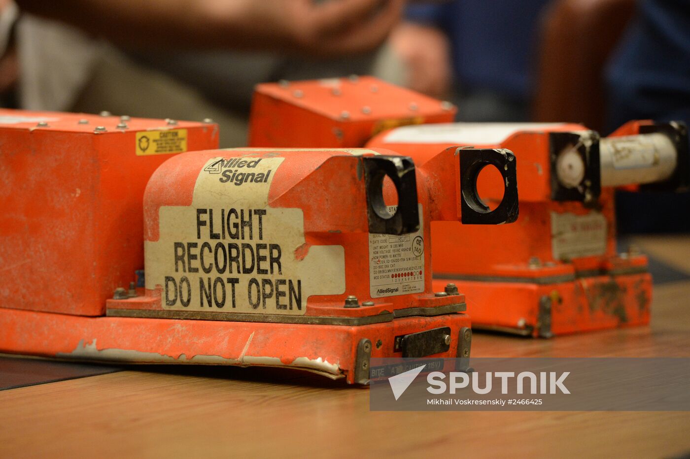 Malaysian experts receive flight recorders of crashed B-777 airliner