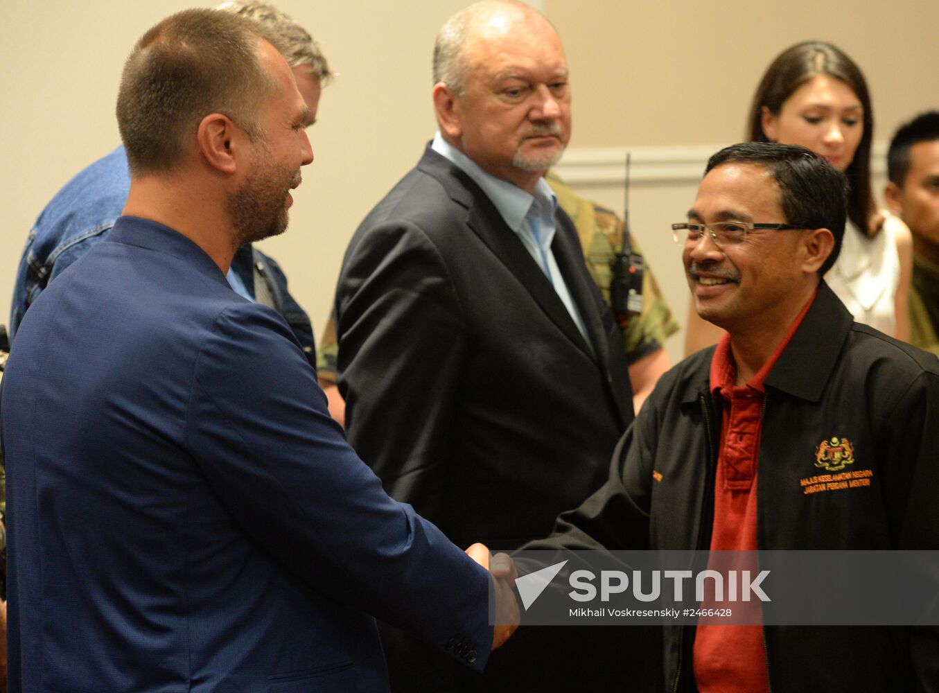 Malaysian experts receive flight recorders of crashed B-777 airliner