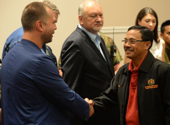 Malaysian experts receive flight recorders of crashed B-777 airliner