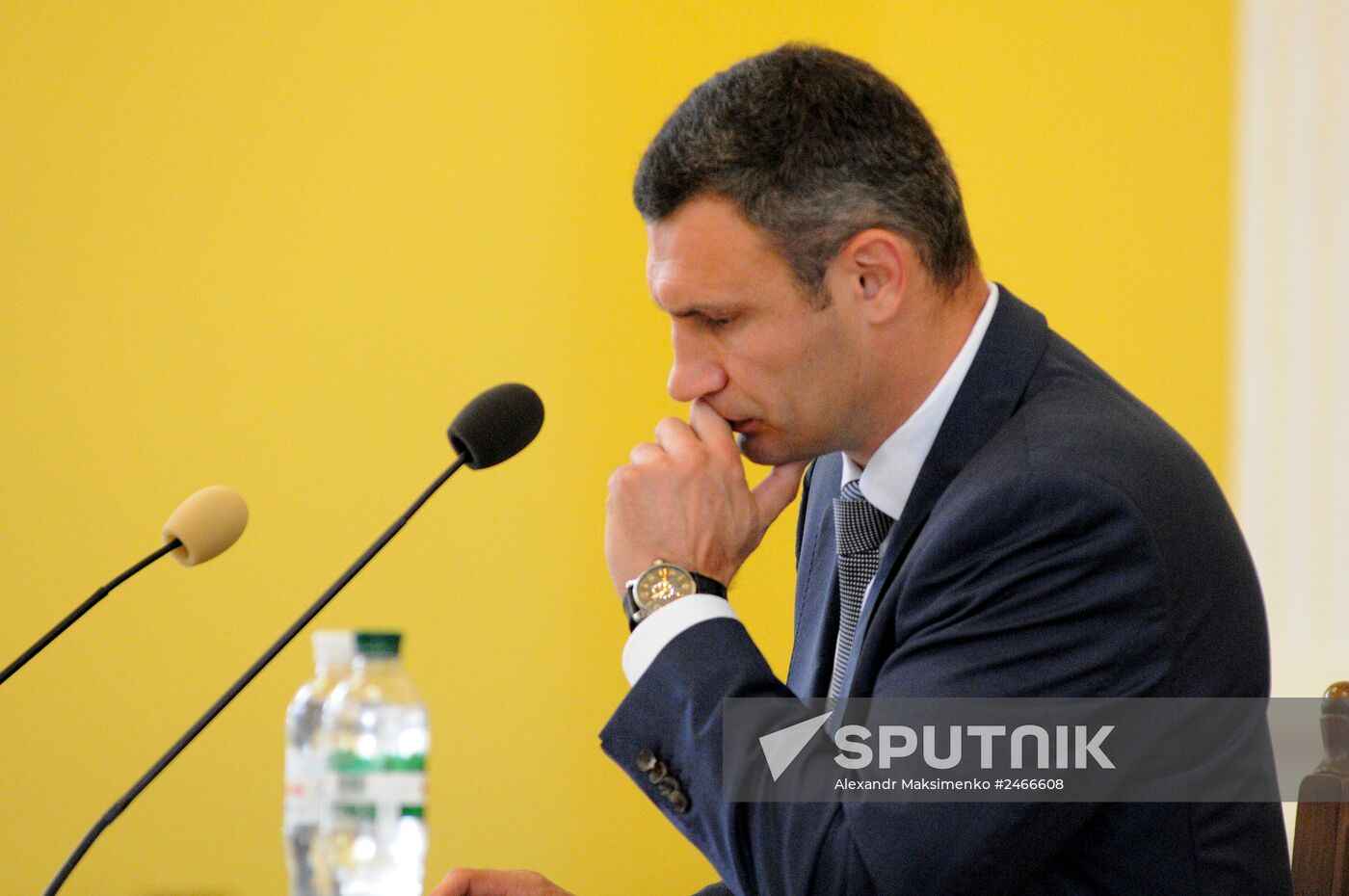 Vitaly Klichko conducts enlarged meeting of Kiev City Administration board