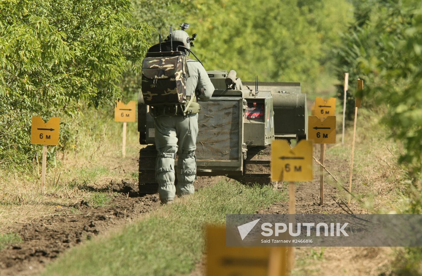 Defusing mines in mountain areas of the Chechen Republic