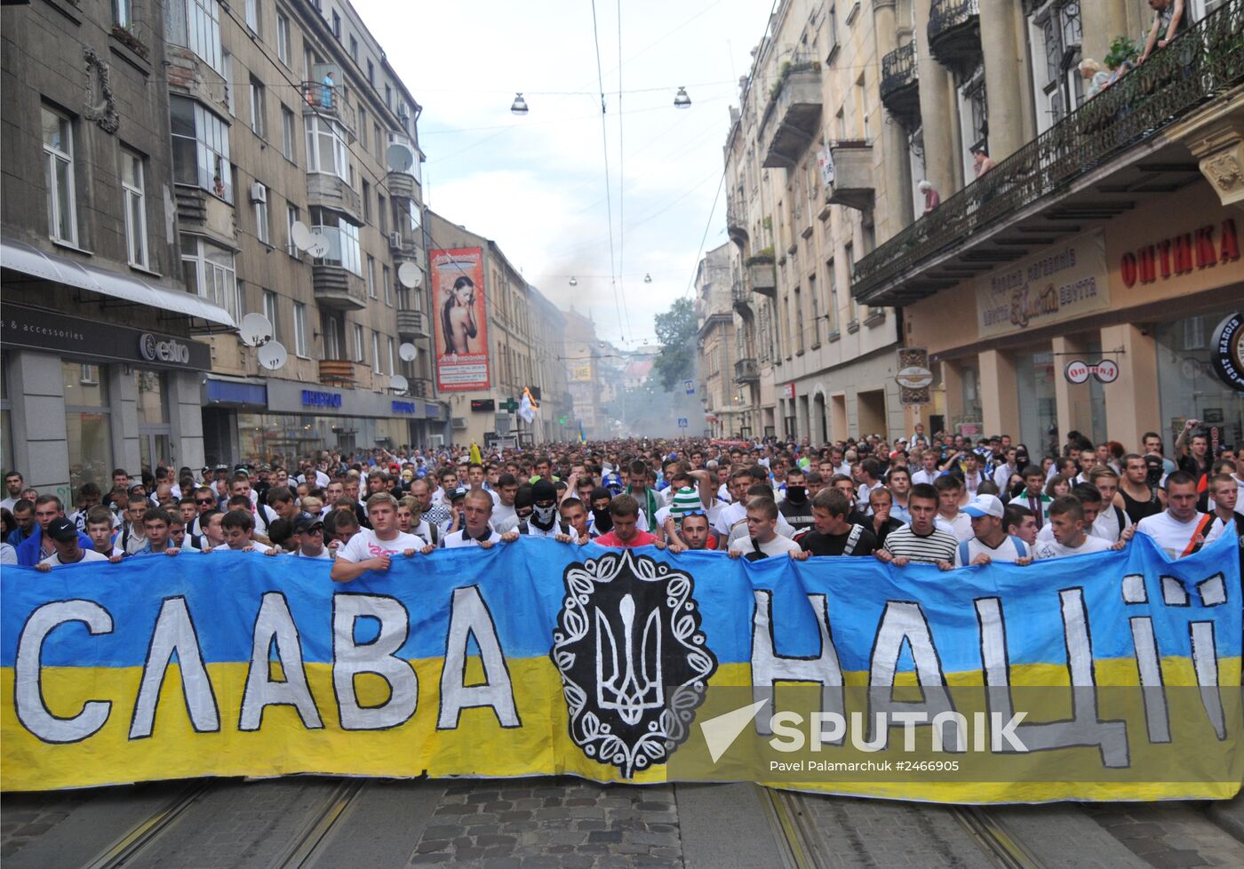 Fans in a joint march before Dynamo - Shakhtar match in Lviv
