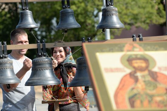18-ton bell Alexander Nevsky on display in Donskoy Monastery