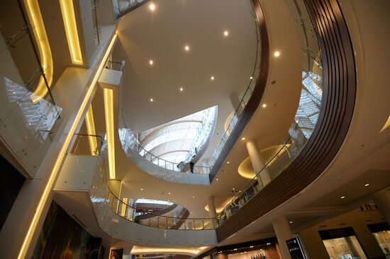 Vegas Crocus City shopping mall opens in Myakininskaya Poima