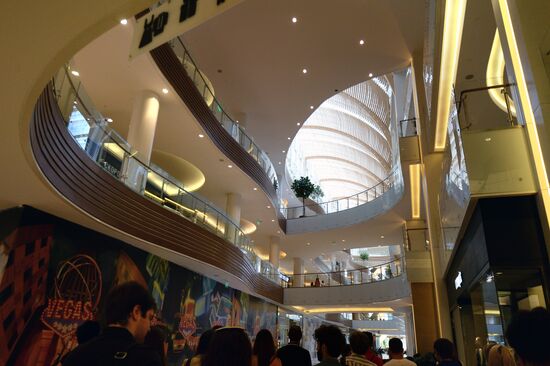 Vegas Crocus City shopping mall opens in Myakininskaya Poima