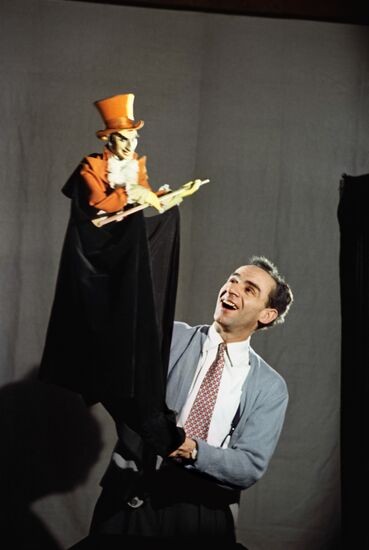 Zinovy Gerdt at Central Puppet Theater