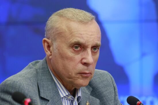 News conference on Alpha Group's 40th anniversary of establishment