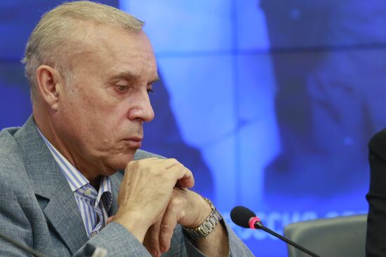News conference on Alpha Group's 40th anniversary of establishment