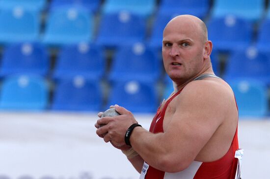 Track and field. Russian Championships. Day Two