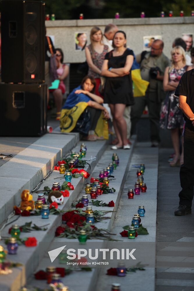 Kharkiv mourns those killed in Malaysia Airlines MH17 crash in Donetsk Region