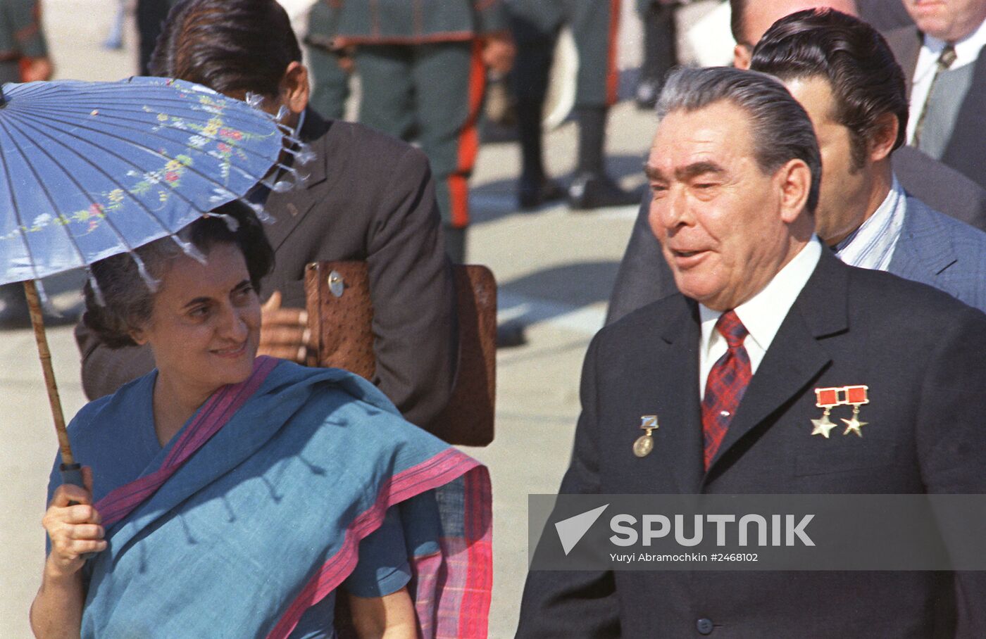 Leonid Brezhnev visits India