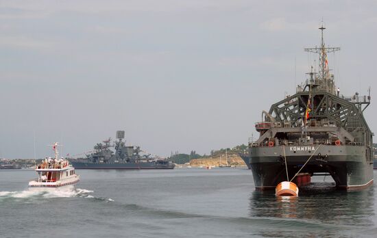 Navy Day parade rehearsal in Sevastopol