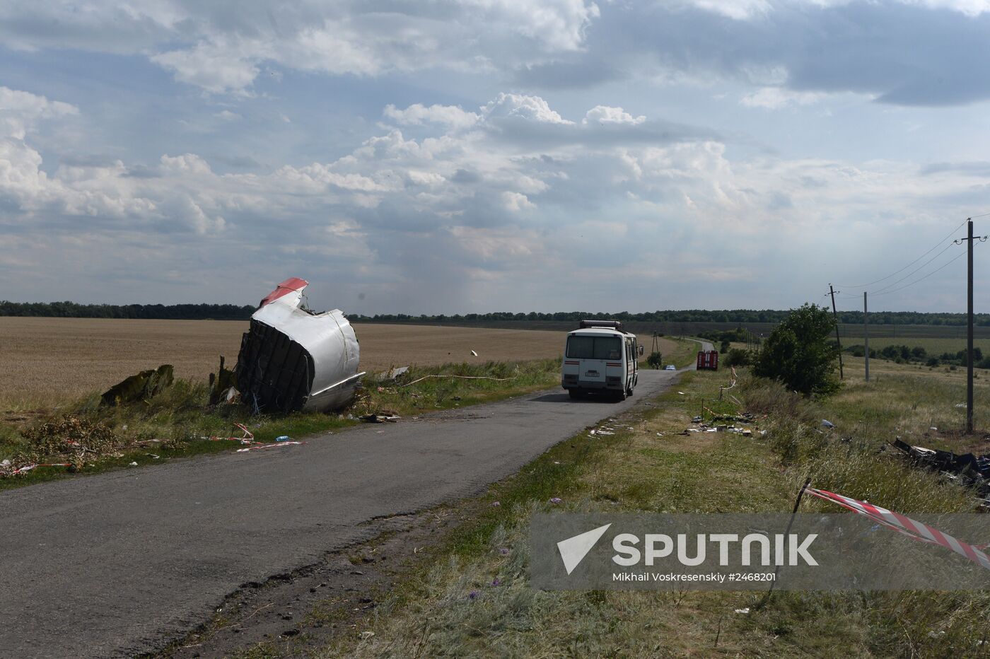 OSCE employees and experts work at Malaysia Airlines Boeing 777 crash site