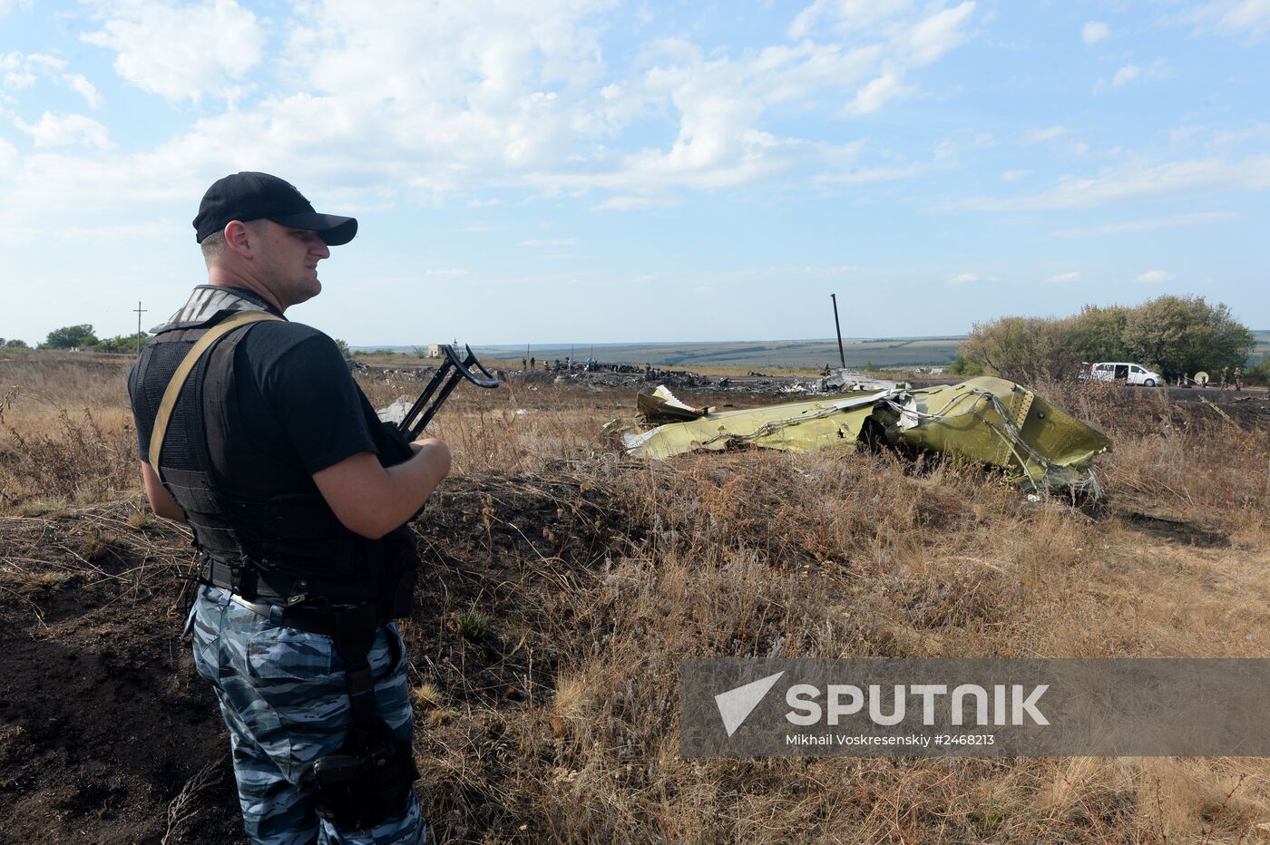 OSCE employees and experts work at Malaysia Airlines Boeing 777 crash site