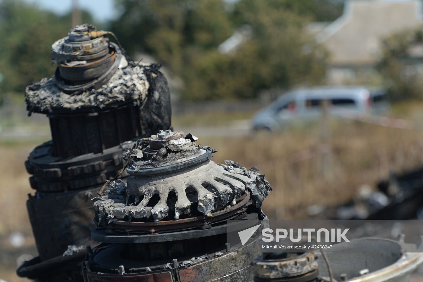 OSCE employees and experts work at Malaysia Airlines Boeing 777 crash site