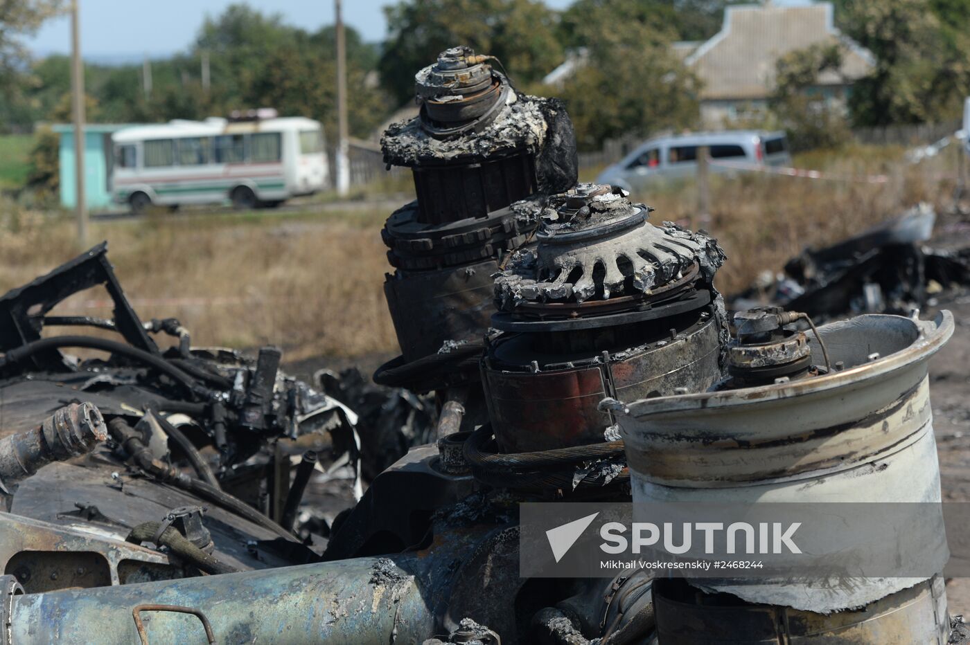 OSCE employees and experts work at Malaysia Airlines Boeing 777 crash site