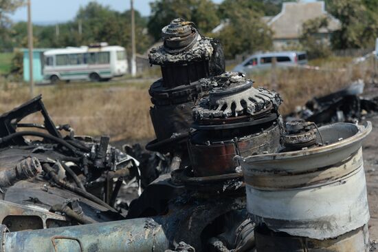 OSCE employees and experts work at Malaysia Airlines Boeing 777 crash site